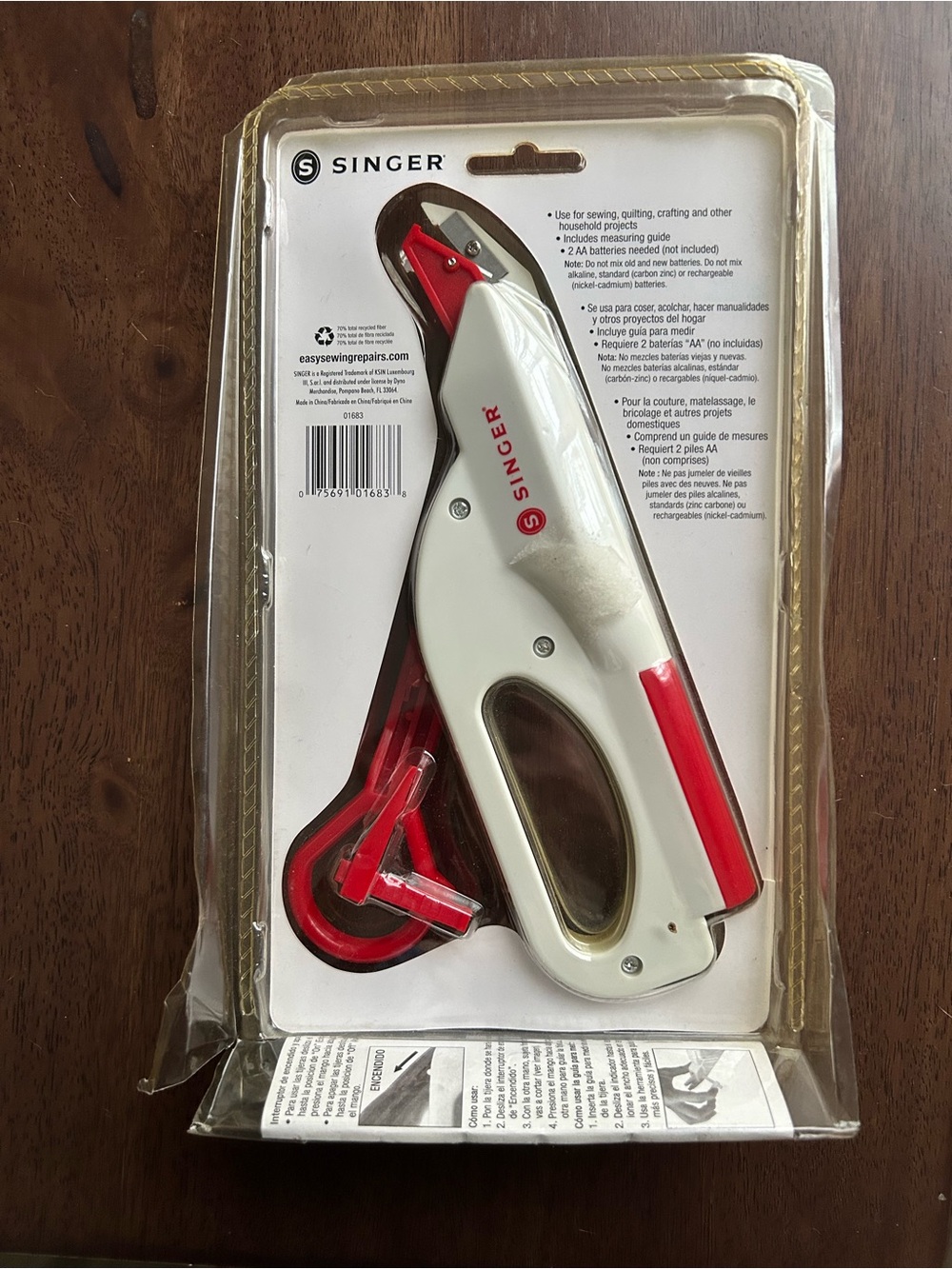 Electric Scissors - Picture 2 of 3